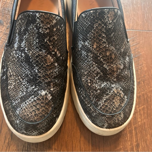 Vionic Dinora Boa Black & Snake Print Leather Platform Slip-on Sneaker US 7 - Picture 2 of 9